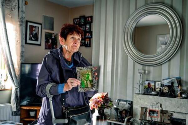 在部落峰会上,拜登签署了关于资金的命令,支持土著曲棍球队参加2028年奥运会 在部落峰会上,拜登签署了关于资金的命令,支持土著曲棍球队参加2028年奥运会