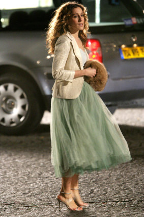 Sarah Jessica Parker filming ‘Sex and the City’ in Paris in 2004.