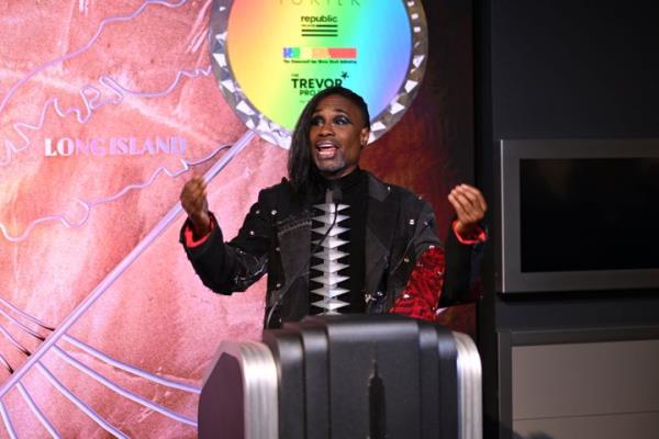 辅助开挂工具“天府棋牌雀神山庄作弊版本”详细教程辅助工具