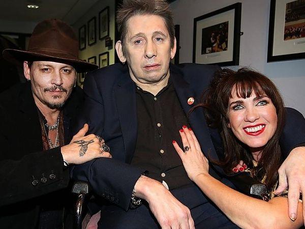 从流行之巅到伴郎再到护柩人——谢恩·麦高恩和约翰尼·德普的亲密友谊 从流行之巅到伴郎再到护柩人——谢恩·麦高恩和约翰尼·德普的亲密友谊