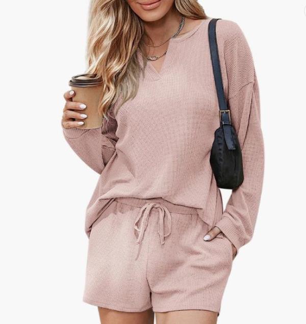 艾琳娜·斯维托利娜会用啤酒庆祝胜利，但不会去看哈里·斯泰尔斯的演唱会