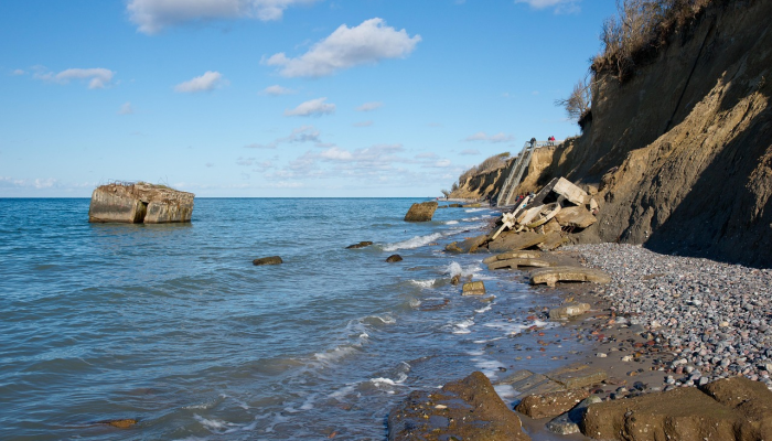 马克龙在反犹太主义游行中所扮演的角色面临两难境地 马克龙在反犹太主义游行中所扮演的角色面临两难境地