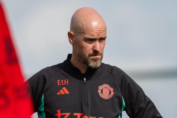 这个戒指可以让你对你的语音助手耳语命令