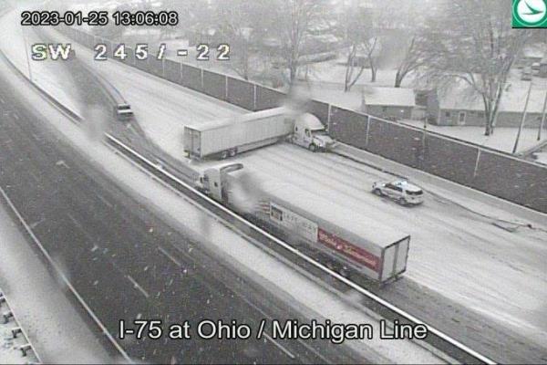 大范围降雪造成了出行困难和停电