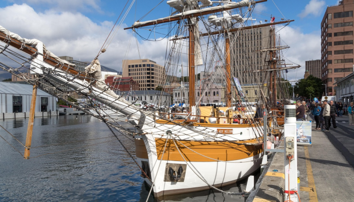 辅助神器“微友麻将开挂器通用版”(曝光透视必备猫腻) 辅助神器“微友麻将开挂器通用版”(曝光透视必备猫腻)
