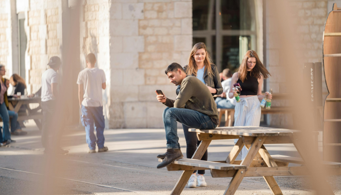 一名男子在新南威尔士州西北部被控谋杀