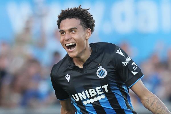 在《深夜》新年特别节目之前,帕特里克·凯利列出了2024年的梦幻嘉宾 在《深夜》新年特别节目之前,帕特里克·凯利列出了2024年的梦幻嘉宾