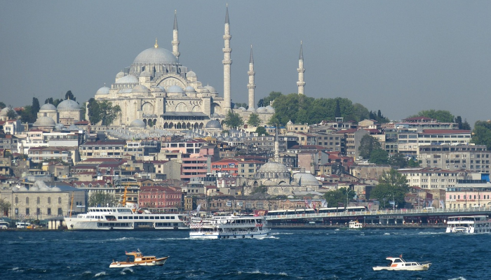 GameStop第二季度营收强劲,股价大涨,但利润仍难以捉摸 GameStop第二季度营收强劲,股价大涨,但利润仍难以捉摸