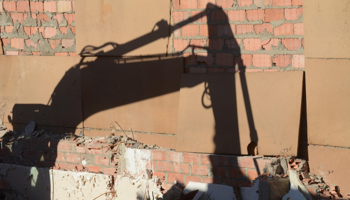 乌克兰人在布拉格集会反对俄罗斯的导弹袭击