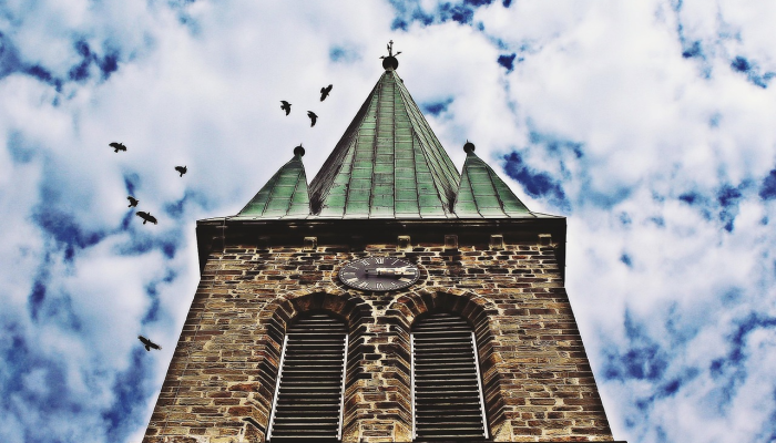 安瓦尔说,统治者会议批准的特别委员会将加强伊斯兰法庭 安瓦尔说,统治者会议批准的特别委员会将加强伊斯兰法庭