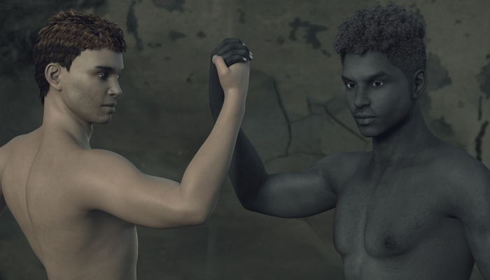 马乔里·泰勒·格林在非种族主义的辩论交流中高呼“种族主义者”