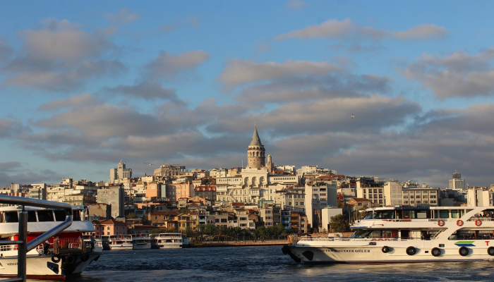 铁道部长对孟买至艾哈迈达巴德高铁的重大更新：“首段将于…完工”