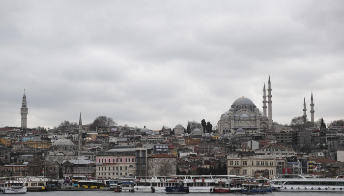 铁道部长对孟买至艾哈迈达巴德高铁的重大更新：“首段将于…完工”