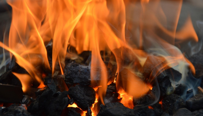 超越燃烧：即将出现的高效量子引擎