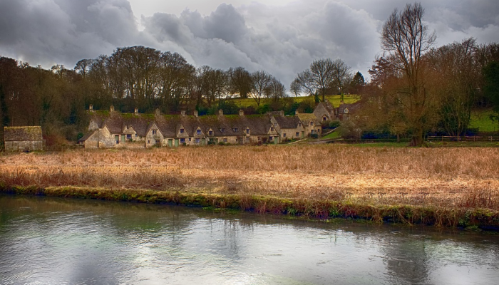 美丽的科茨沃尔德小村庄和英格兰其他地方一样古雅 美丽的科茨沃尔德小村庄和英格兰其他地方一样古雅