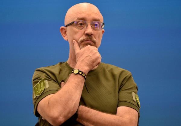 Zelensky says defense minister Oleksii Reznikov to be replaced this week