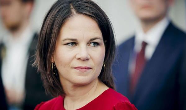 部长的飞机因机翼问题停飞后，德国被称为“笑柄”