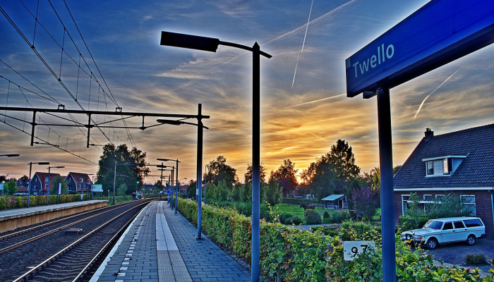 执政党领导人在选举失败后辞职 执政党领导人在选举失败后辞职