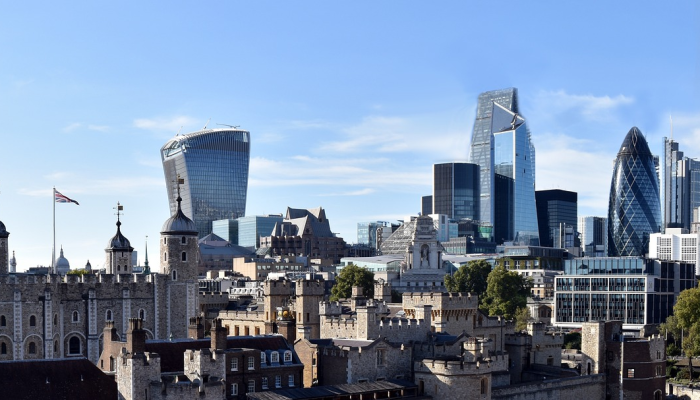 在经济放缓的背景下,美国制造业PMI连续13个月收缩 在经济放缓的背景下,美国制造业PMI连续13个月收缩