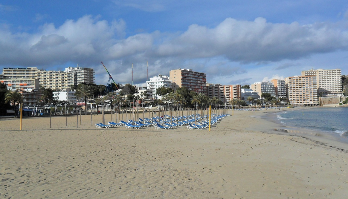 马略卡岛发生致命坍塌事件,餐厅露台未获许可 马略卡岛发生致命坍塌事件,餐厅露台未获许可