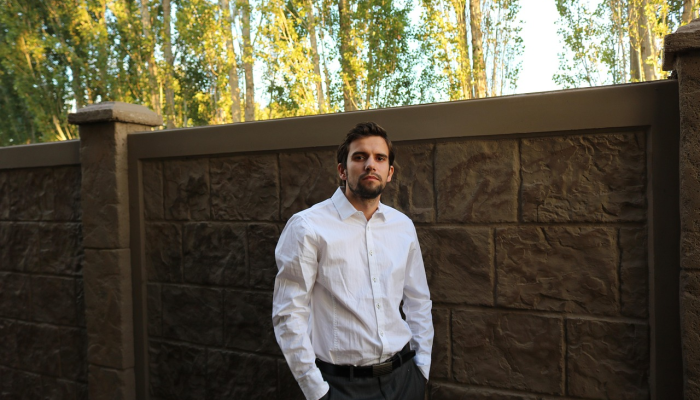 民主党领导人表示，他将无条件会见尹光雄