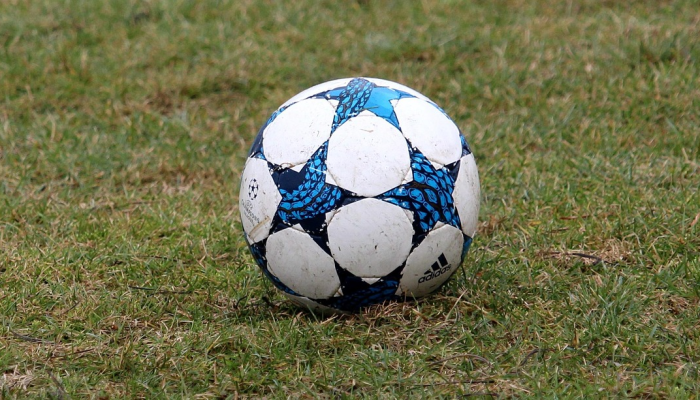 第二轮比赛结束，埃克曼赢得四星大奖赛冠军