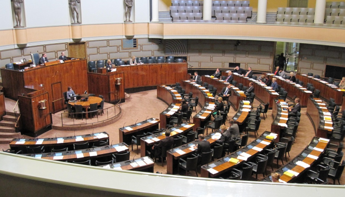 阿达尼集团股票在沉闷的市场中上涨4%,阿达尼港口在董事会会议前跳涨 阿达尼集团股票在沉闷的市场中上涨4%,阿达尼港口在董事会会议前跳涨