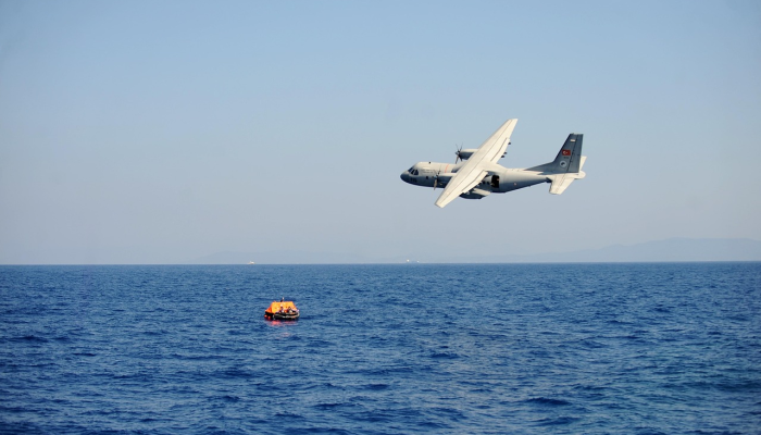 海岸警卫队暂停了中维萨亚斯地区小型船只的航行 海岸警卫队暂停了中维萨亚斯地区小型船只的航行