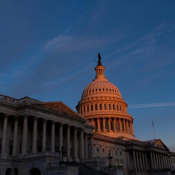 婴儿在子宫内暴露后不常见SARS-CoV-2感染