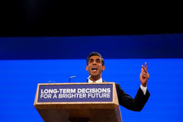 最新教你“闲逸跑胡子有挂吗”详细开挂玩法