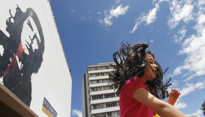 万能开挂辅助“雀神广东麻将开挂神器”其实确实有挂