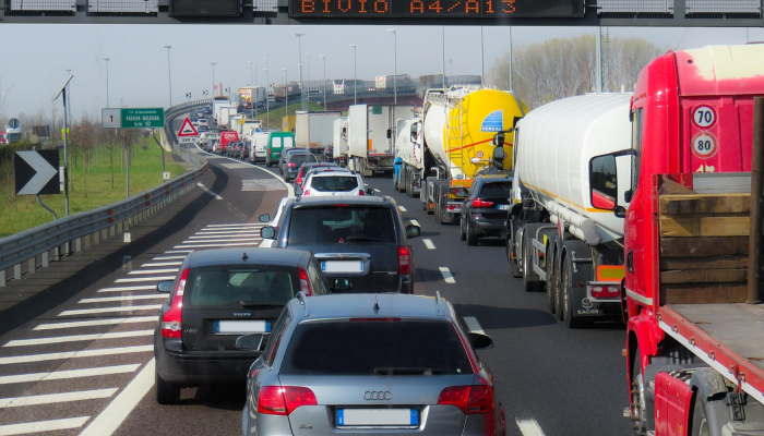 在北卡拍摄警察逮捕是违法的吗?法律是这么说的 在北卡拍摄警察逮捕是违法的吗?法律是这么说的