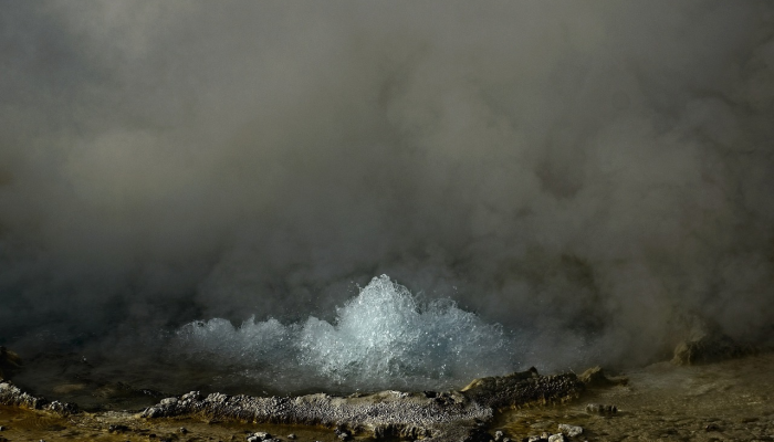 犹他州警方称,一名儿童因乞求食物和水而被胶带捆住,导致家庭视频博主被捕 犹他州警方称,一名儿童因乞求食物和水而被胶带捆住,导致家庭视频博主被捕