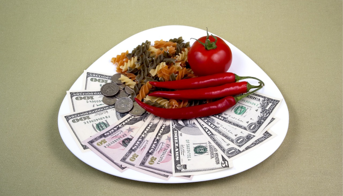 泰坦尼克号的头等舱晚餐菜单以8万美元的价格被拍卖