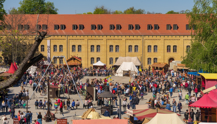 推荐一款”阿拉游戏中心辅助器!分享用挂教程