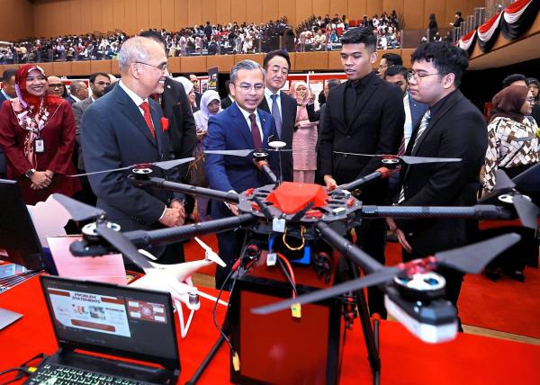 万能开挂辅助“中天游戏可以开挂吗!分享用挂教程 万能开挂辅助“中天游戏可以开挂吗!分享用挂教程