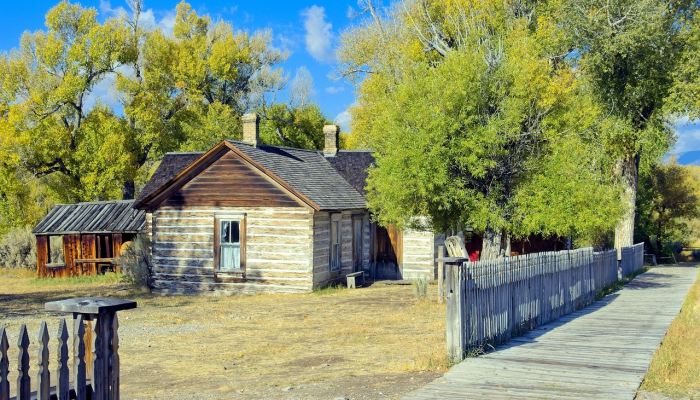 7岁的小女孩在阿肯色公园发现了一颗2.95克拉的钻石，并以自己的名字命名