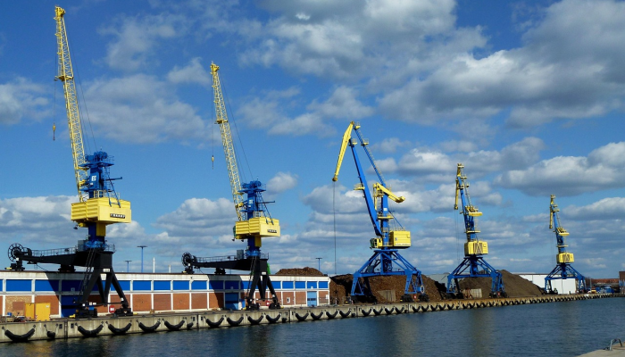 KRI总理敦促全球联盟继续支持反恐努力