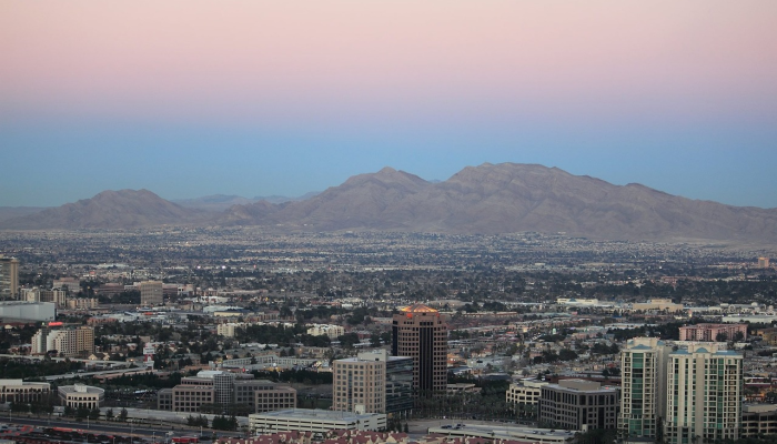 孟加拉国遭受飓风袭击,80万人寻求庇护 孟加拉国遭受飓风袭击,80万人寻求庇护