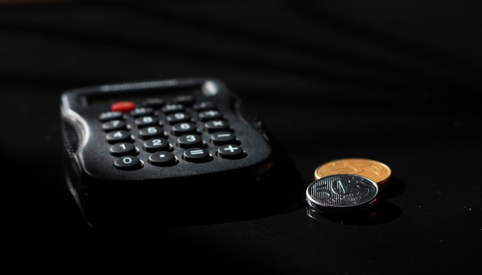 LGBTQ骄傲团体被排除在爱荷华镇的劳动节游行之外 LGBTQ骄傲团体被排除在爱荷华镇的劳动节游行之外