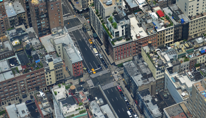 Hochul的2270亿美元预算帮助纽约市的交通和移民应对