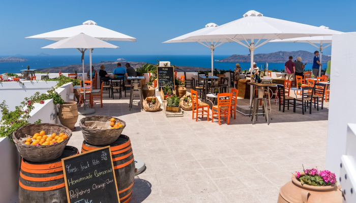 斐济加入世界冲浪之旅，年中削减仍然存在