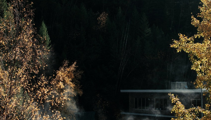 大火摧毁了仙本那的10座房屋,55岁男子死亡 大火摧毁了仙本那的10座房屋,55岁男子死亡