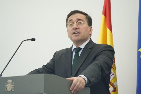 在西班牙昏迷的苏格兰少年的家人筹集了3.3万英镑回家的机票