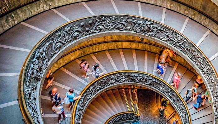 希腊消防员奋力控制山火,其中包括欧盟最大的大火 希腊消防员奋力控制山火,其中包括欧盟最大的大火