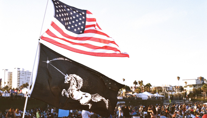 在特朗普被定罪后，哈钦森制定了赢得共和党提名的策略