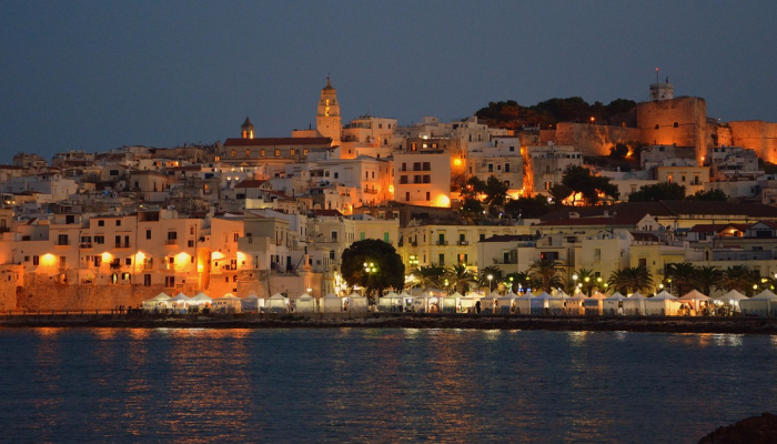 意大利城市的一座斜塔可能很快倒塌，警报响起