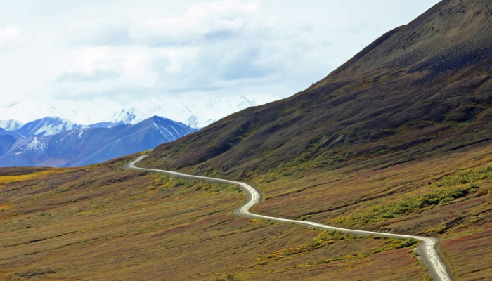 在印第安纳州,一名男子被困在失事卡车里6天,被路人发现后获救 在印第安纳州,一名男子被困在失事卡车里6天,被路人发现后获救