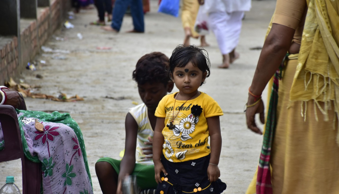 印度中央邦拉加尔区,一名四岁女孩在被从Borewell救出后抢救无效死亡 印度中央邦拉加尔区,一名四岁女孩在被从Borewell救出后抢救无效死亡