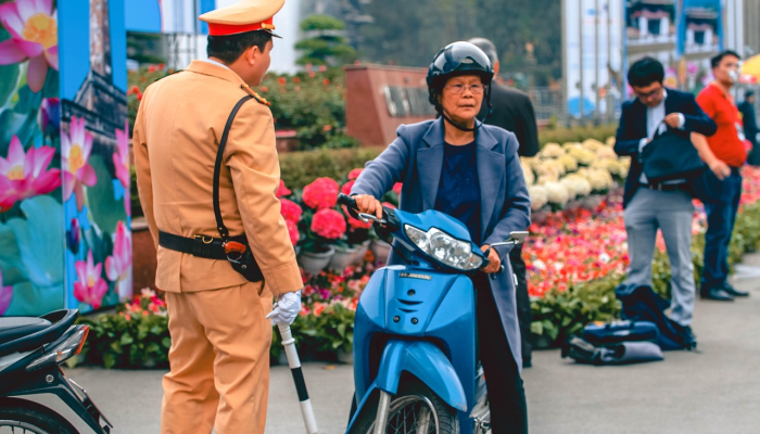 在南苏丹录下警察逮捕是违法的吗？法律是这么说的